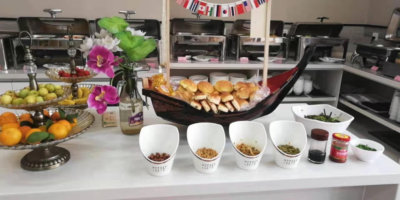 Foshan Jinlai Holiday Hotel Екстериор снимка