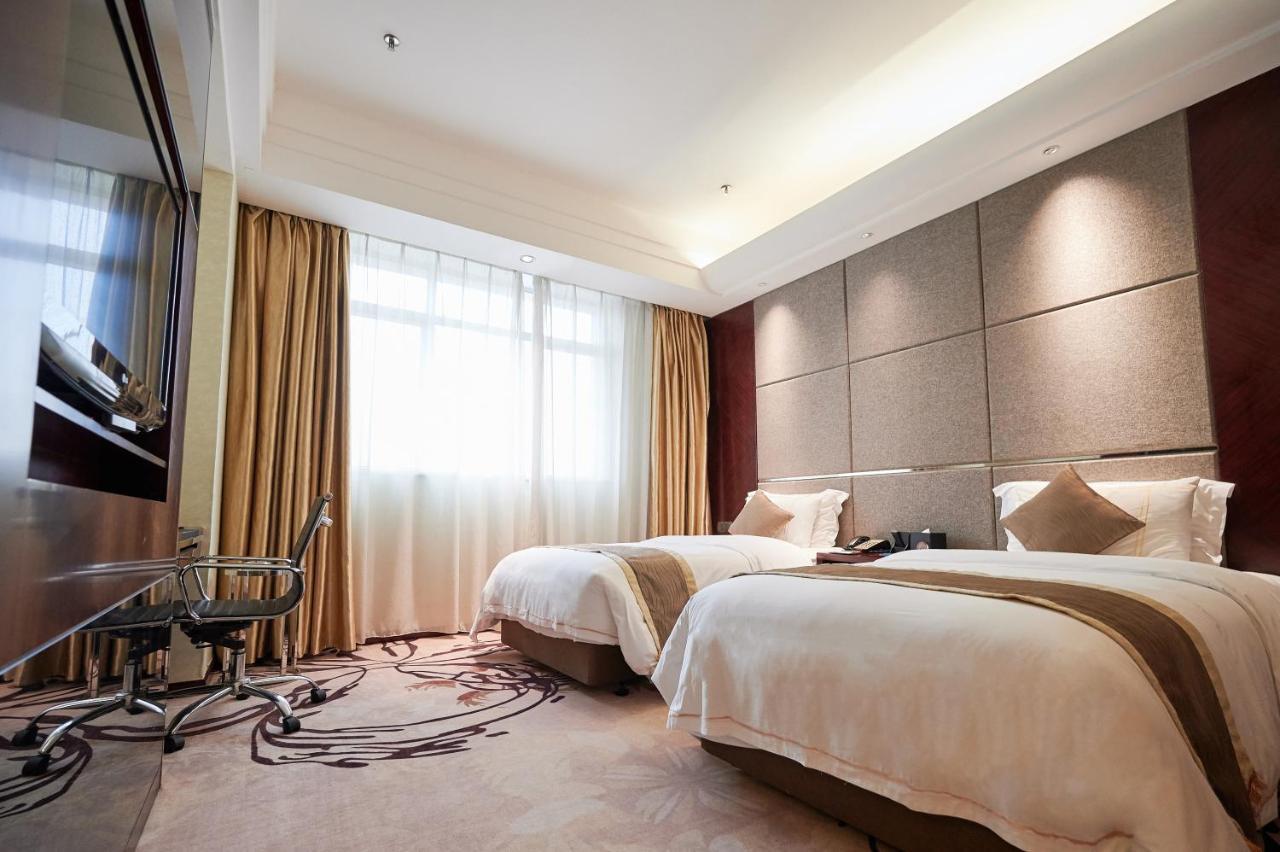 Foshan Jinlai Holiday Hotel Екстериор снимка