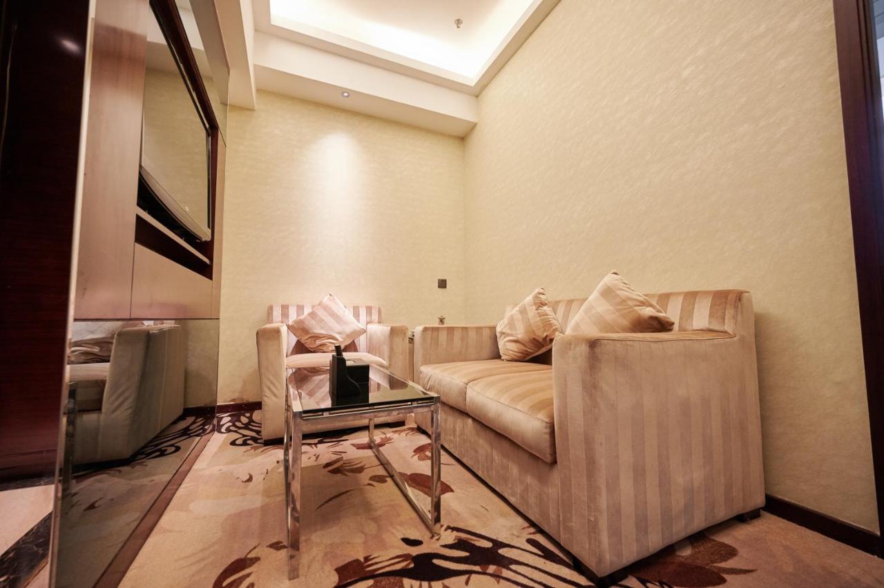 Foshan Jinlai Holiday Hotel Екстериор снимка