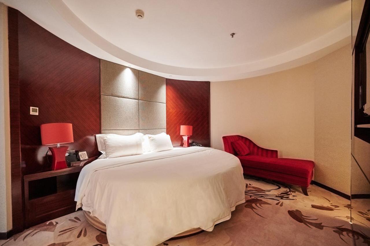 Foshan Jinlai Holiday Hotel Екстериор снимка